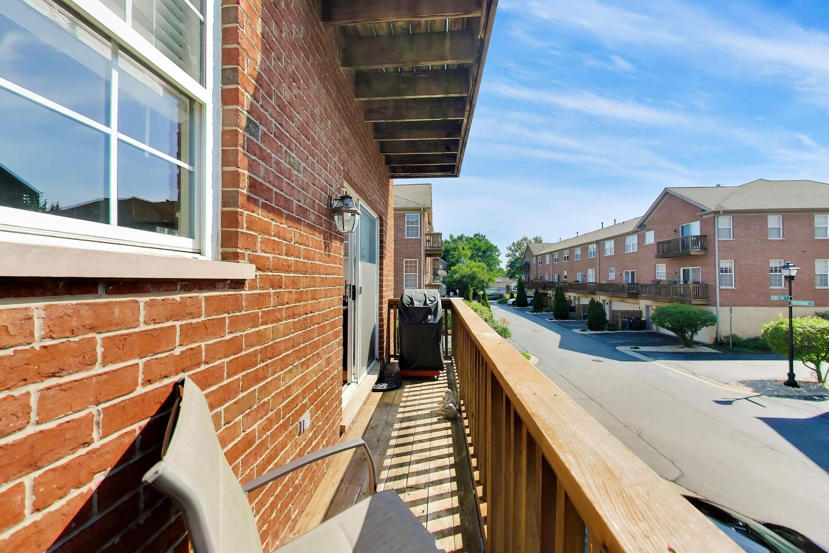 213 River Front Drive Unit: 213