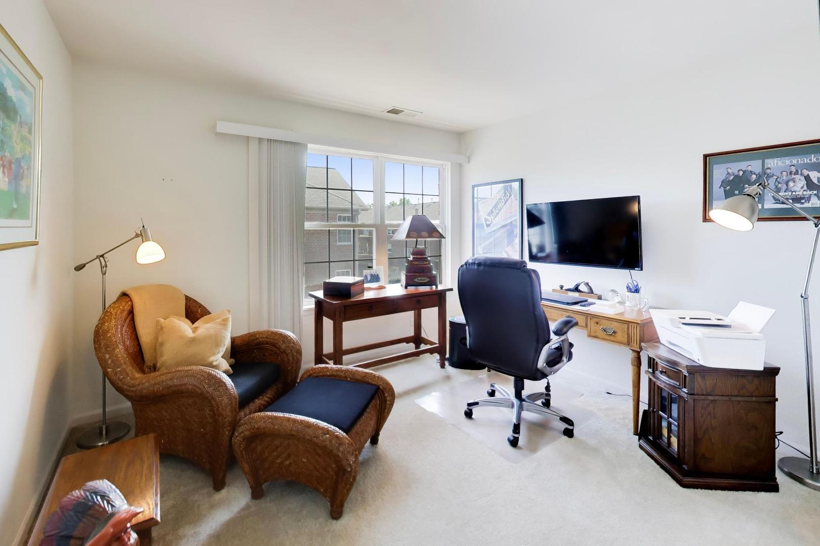 213 River Front Drive Unit: 213