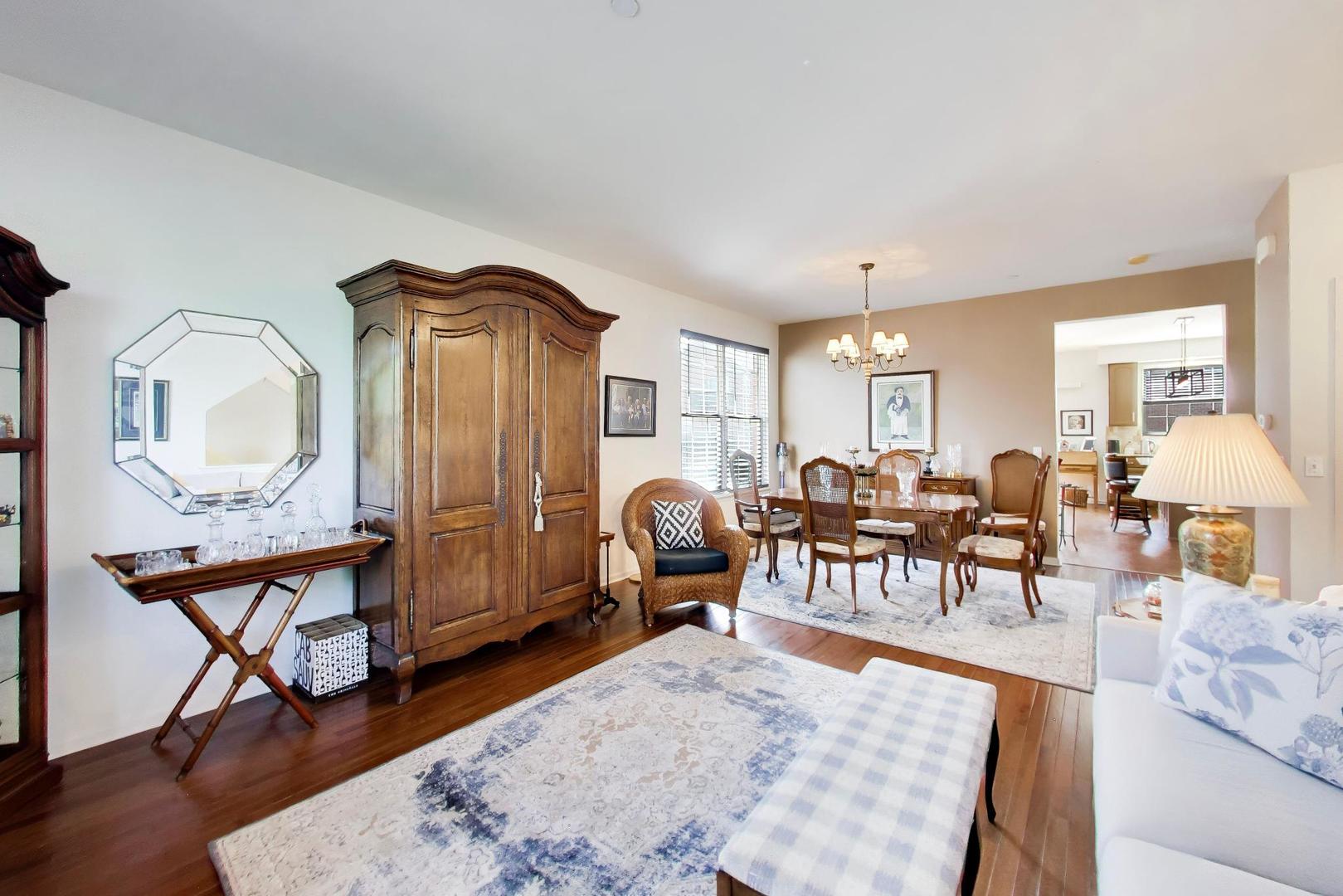 213 River Front Drive Unit: 213