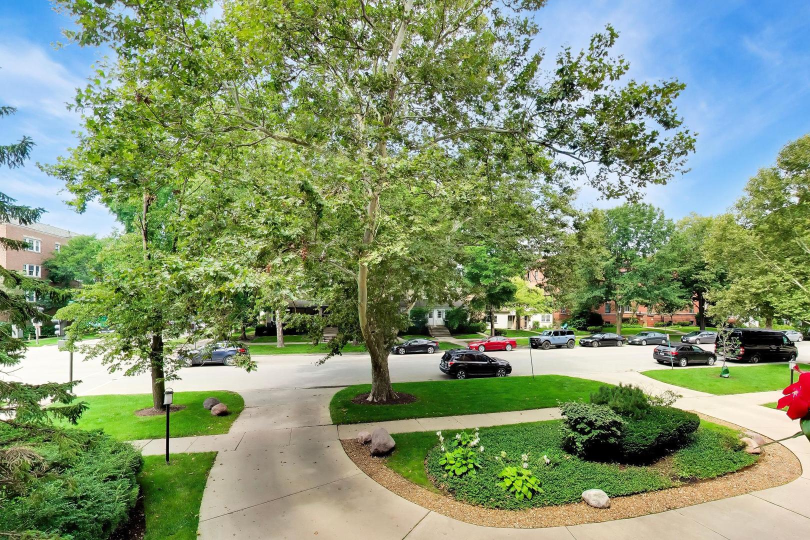 2001 Sherman Avenue Unit: 204