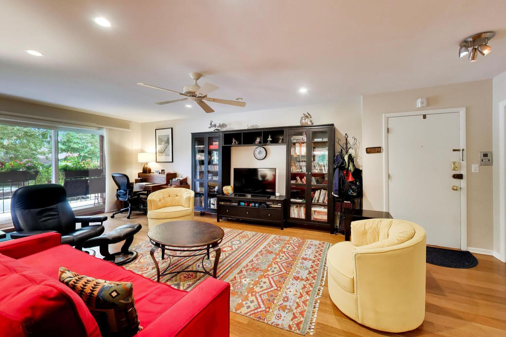2001 Sherman Avenue Unit: 204