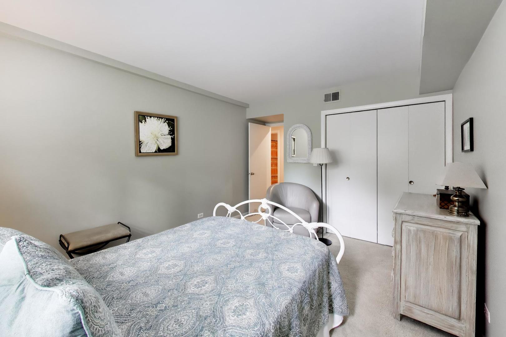 2001 Sherman Avenue Unit: 204