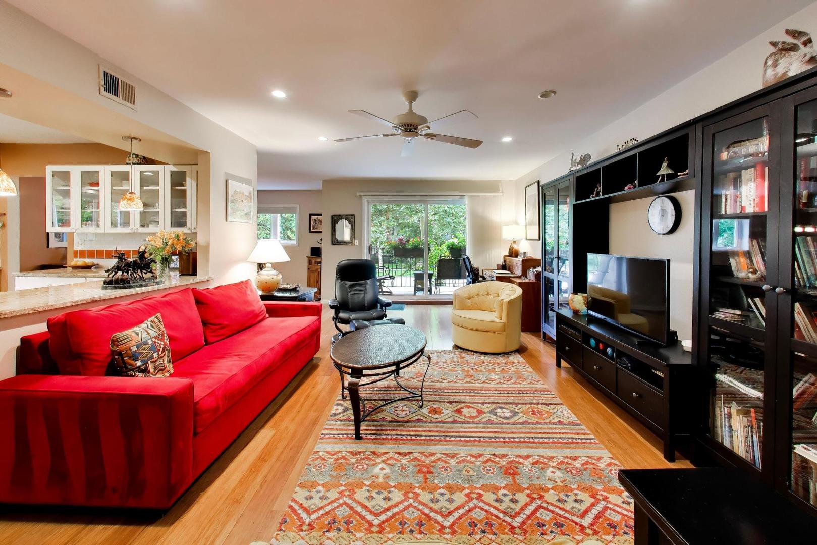 2001 Sherman Avenue Unit: 204