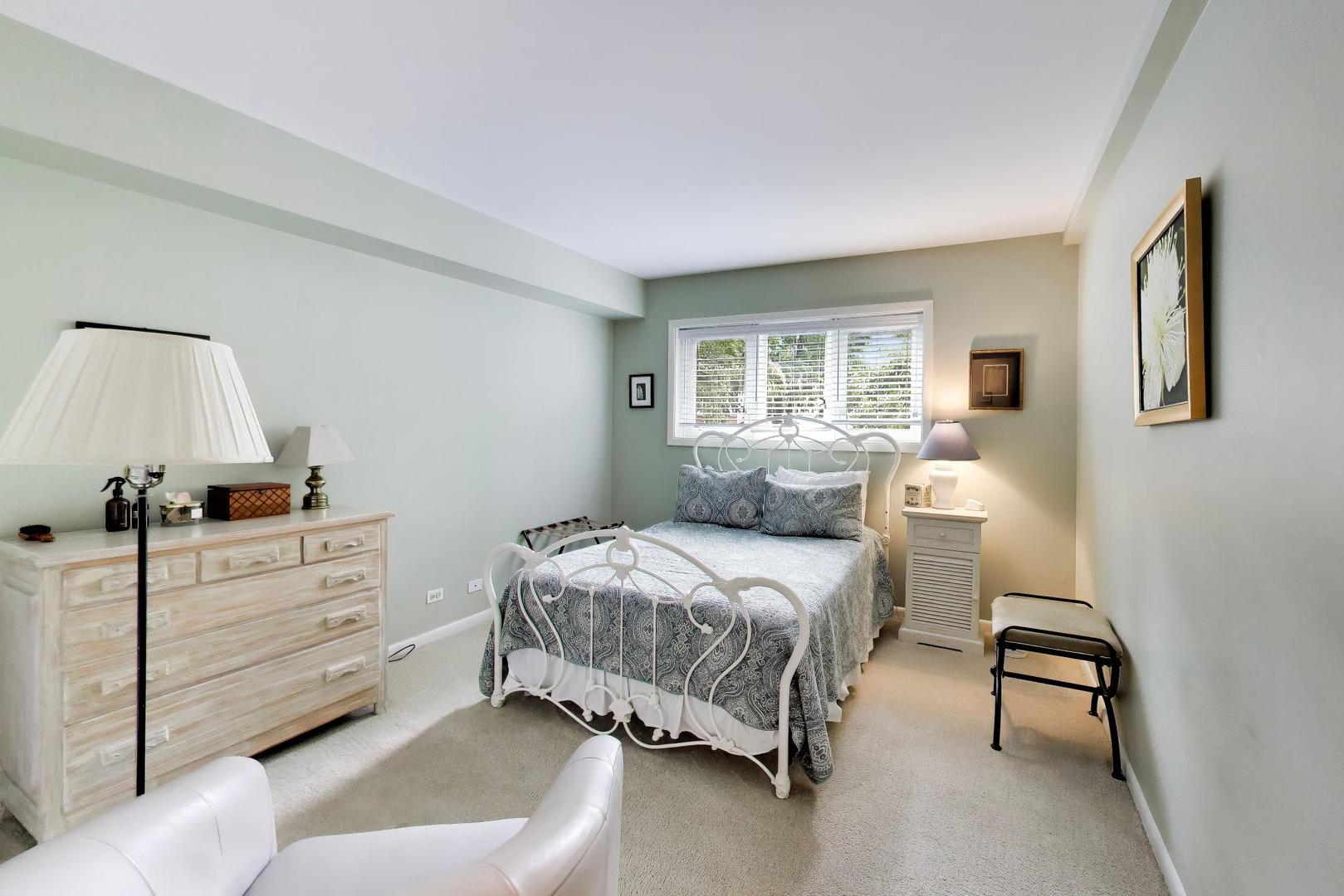 2001 Sherman Avenue Unit: 204