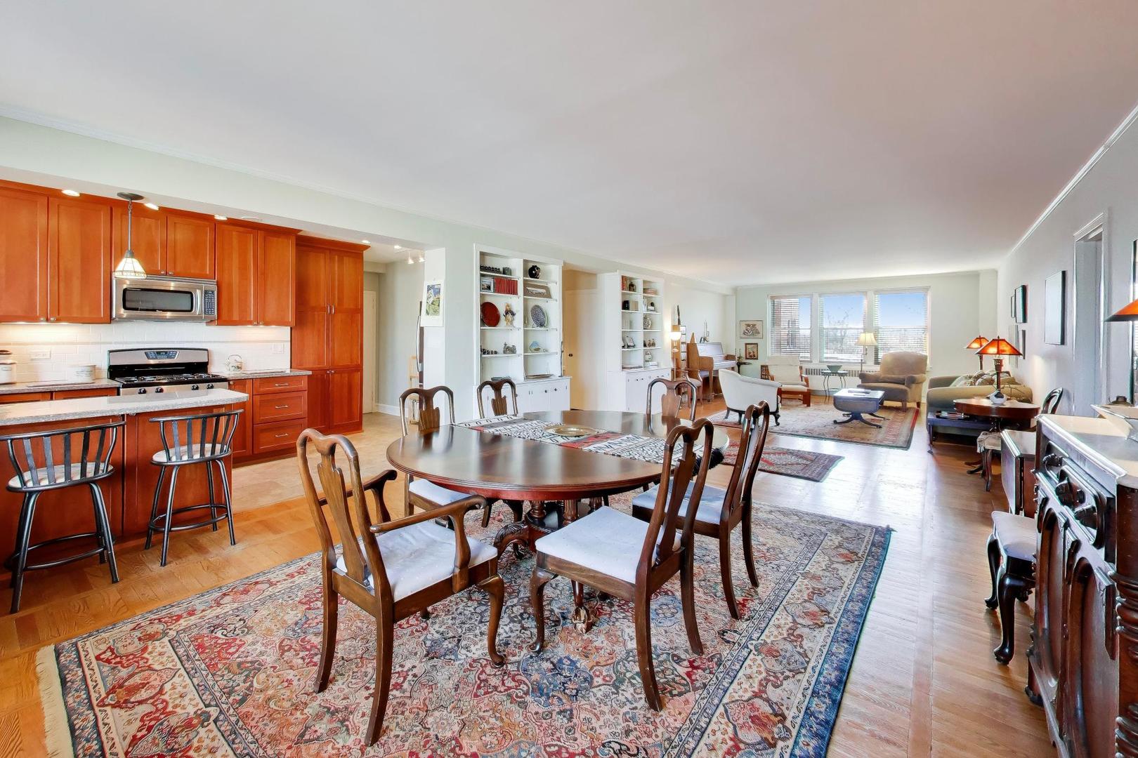 1585 Ridge Avenue Unit: 505