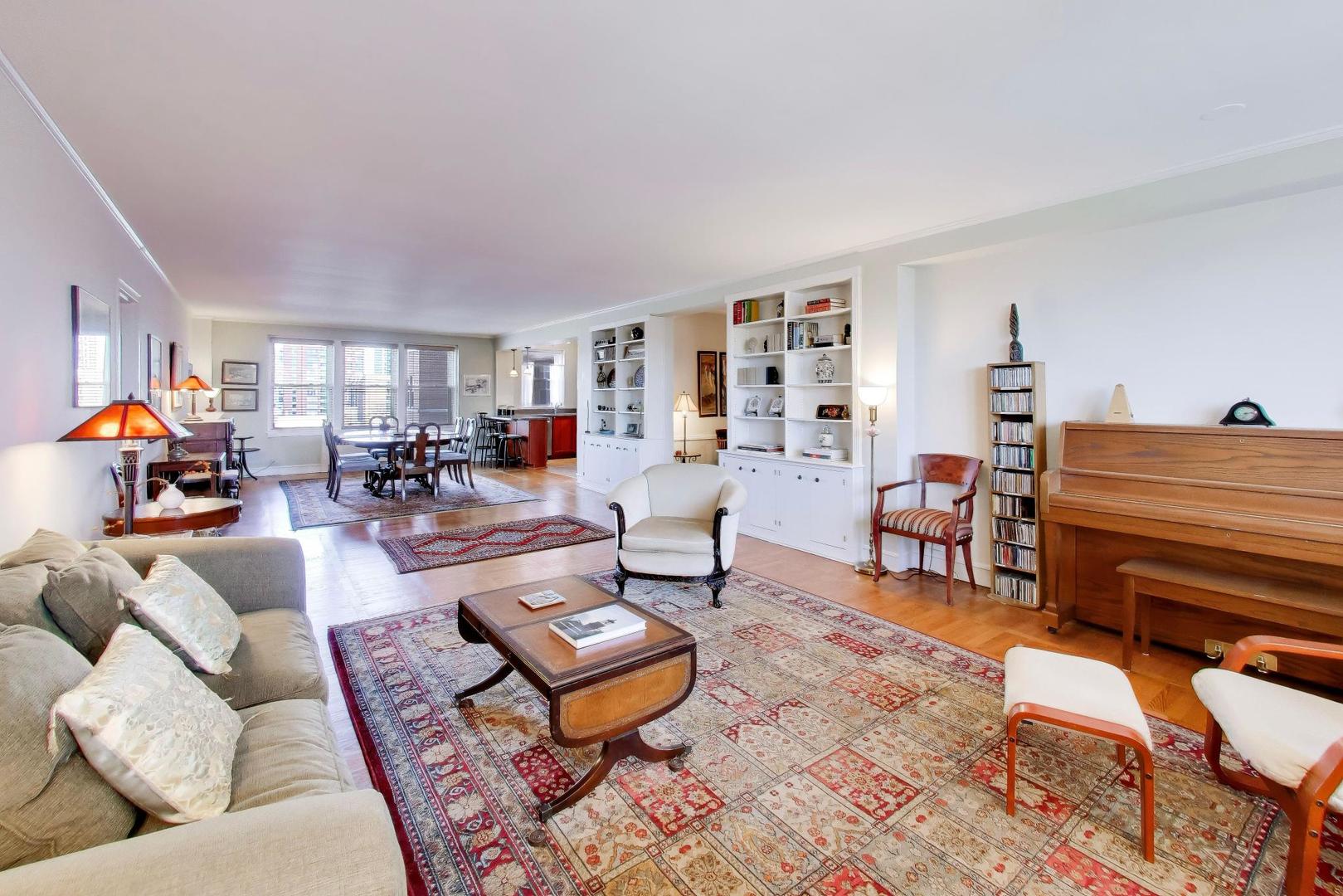 1585 Ridge Avenue Unit: 505