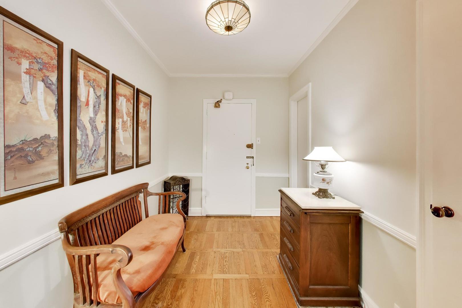 1585 Ridge Avenue Unit: 505
