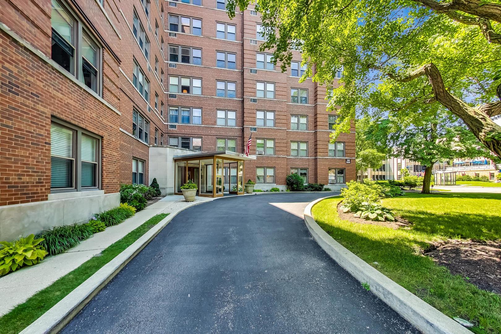 1585 Ridge Avenue Unit: 505