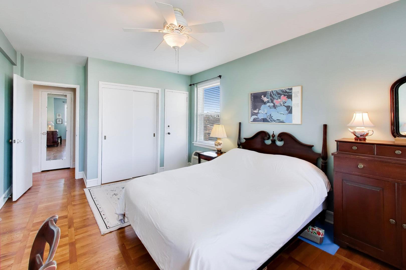 1585 Ridge Avenue Unit: 505
