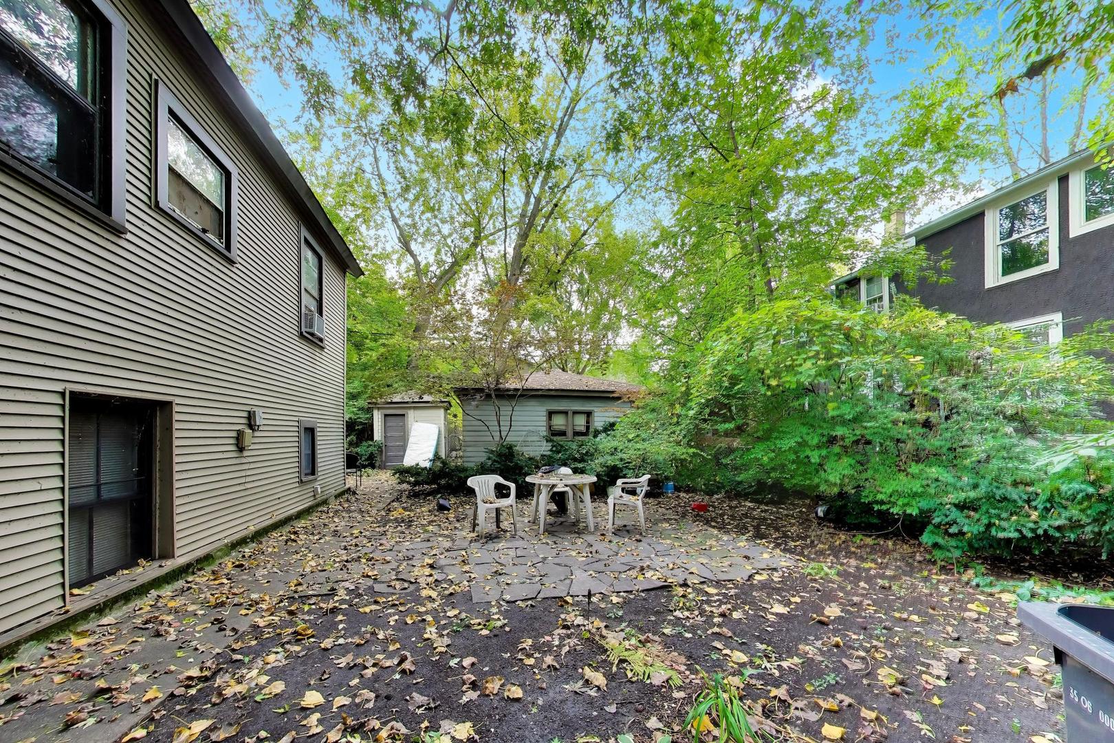 1038 Custer Avenue