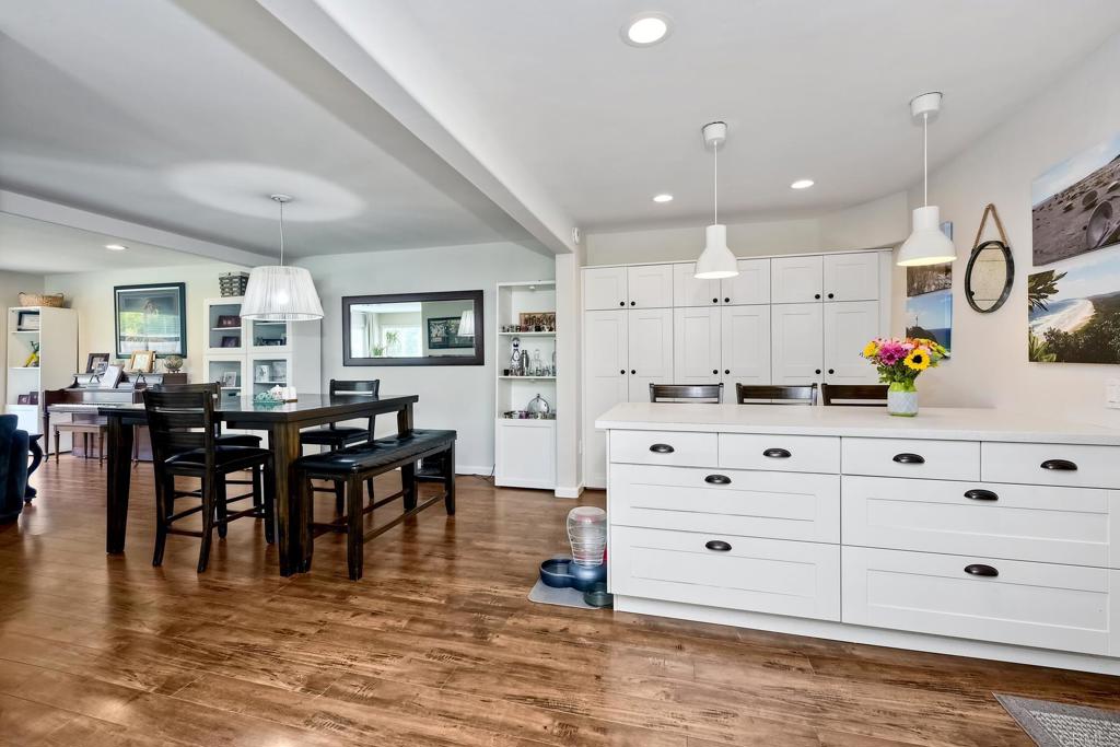 2425 27 Torrejon Place