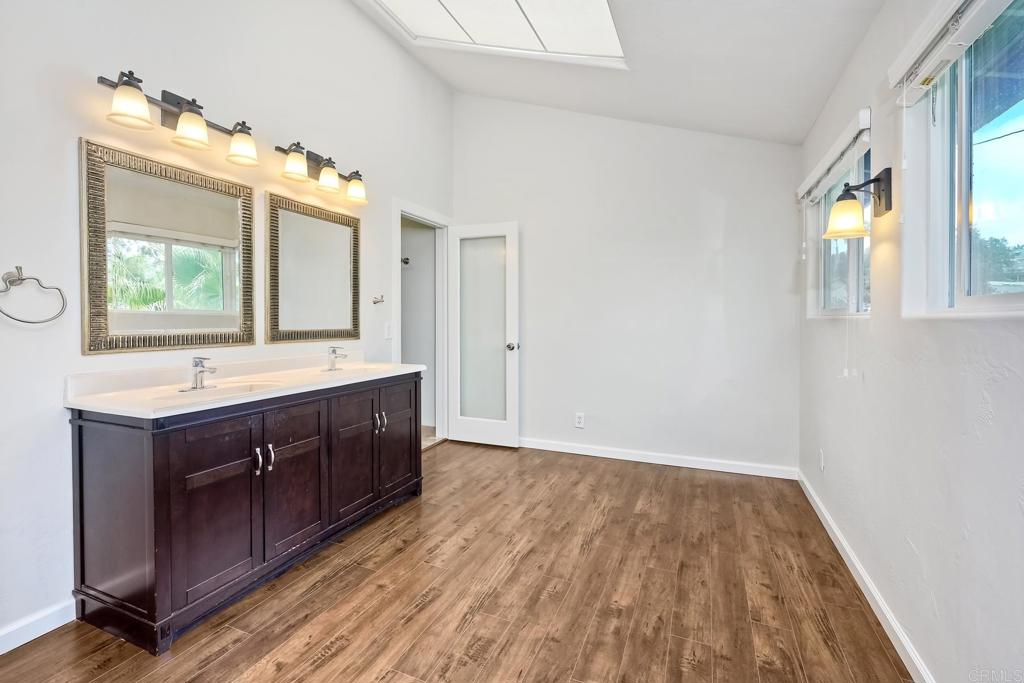 2425 27 Torrejon Place