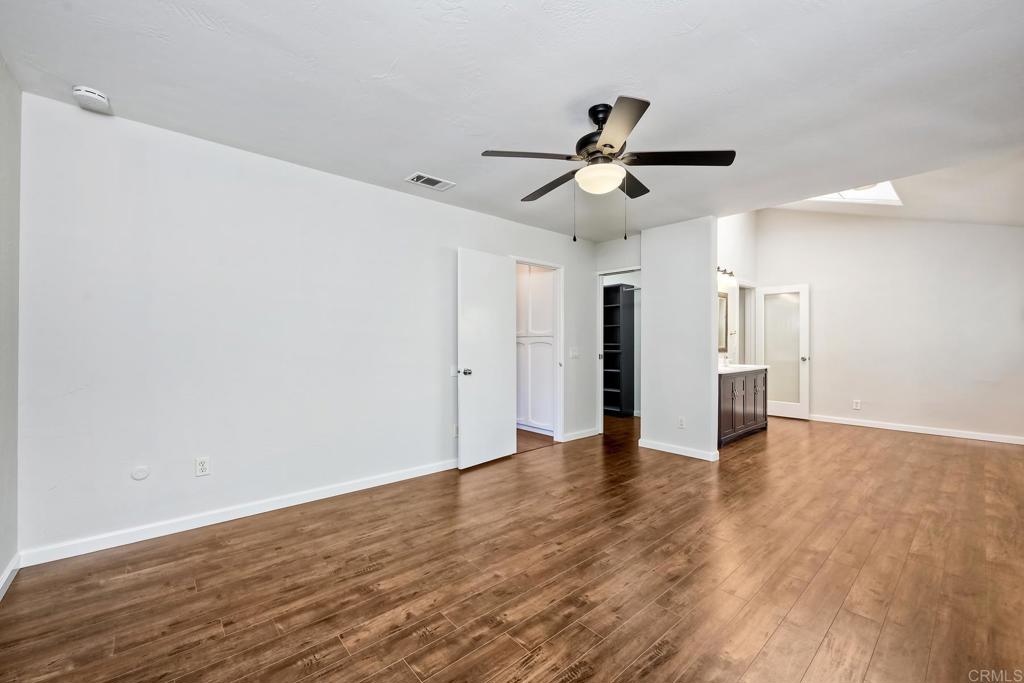 2425 27 Torrejon Place