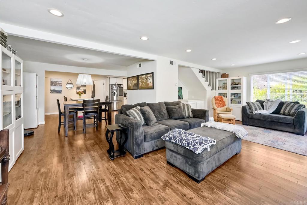 2425 27 Torrejon Place