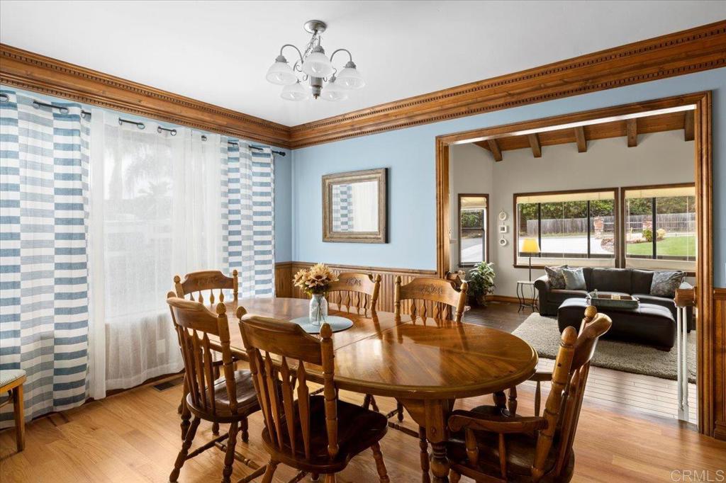 749 OLEANDER PLACE