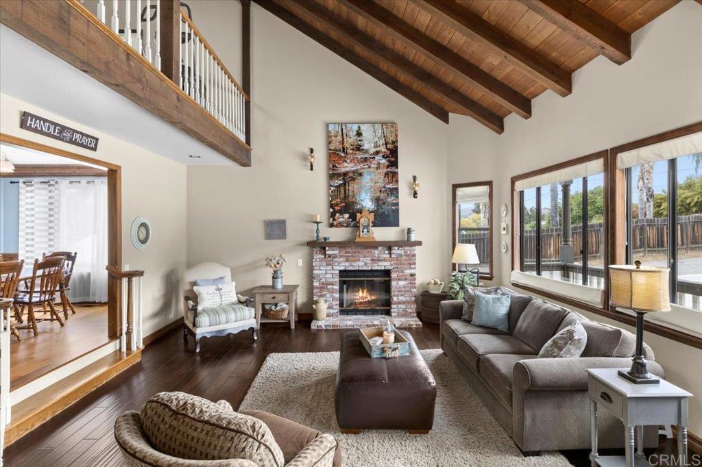 749 OLEANDER PLACE