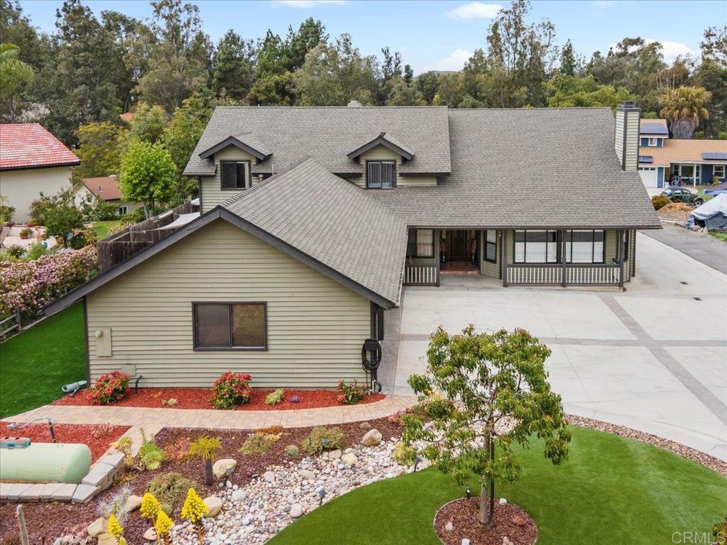 749 OLEANDER PLACE