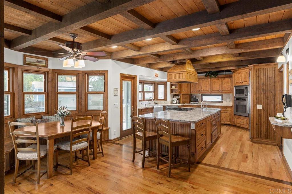 749 OLEANDER PLACE