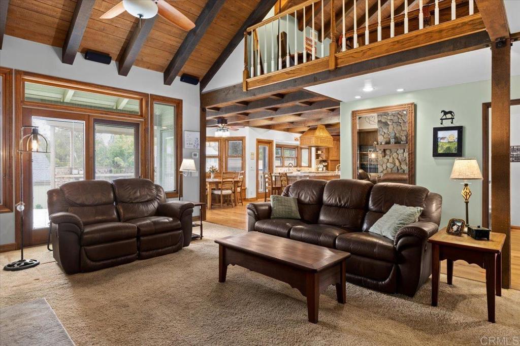 749 OLEANDER PLACE