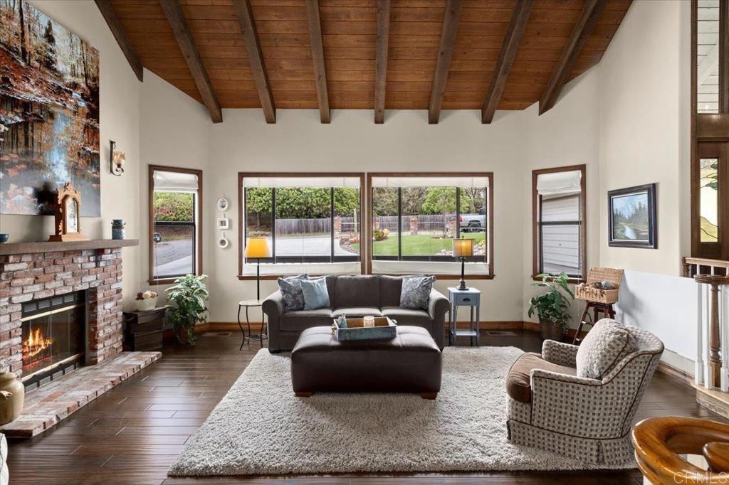 749 OLEANDER PLACE