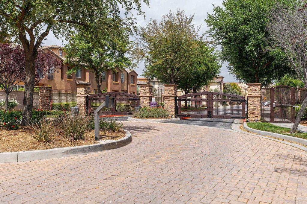 31181 Mountain Lilac Way
