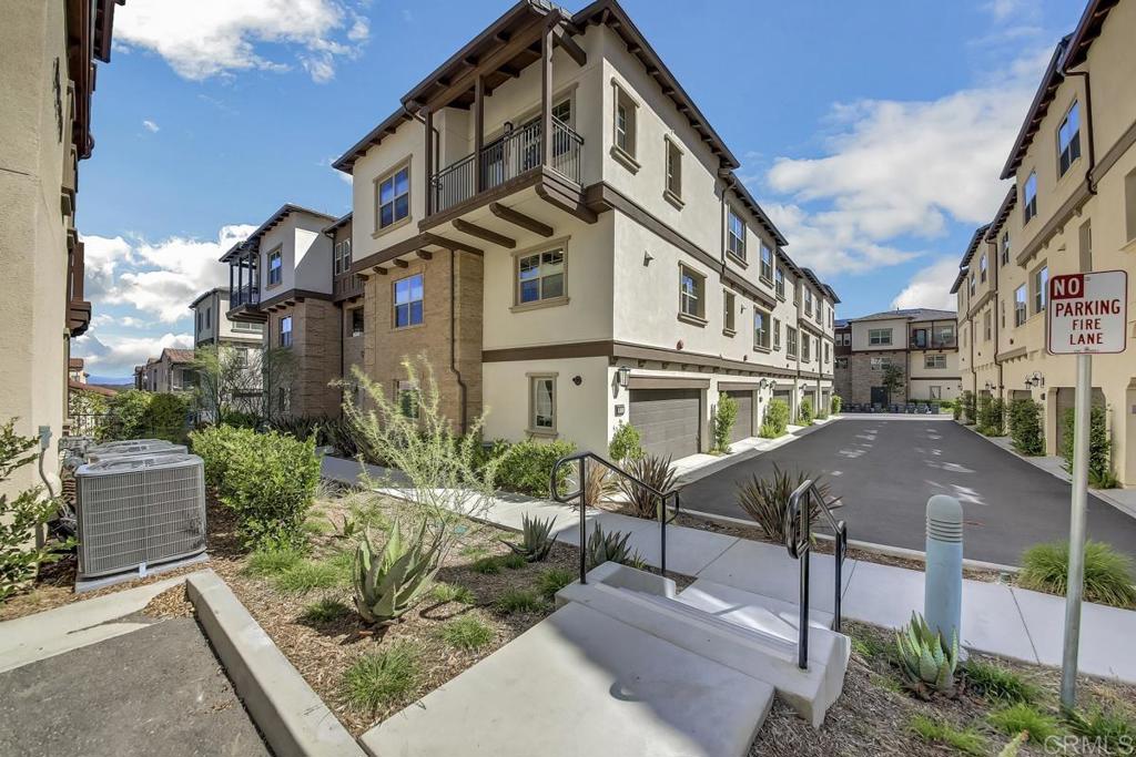 911 Slate Street