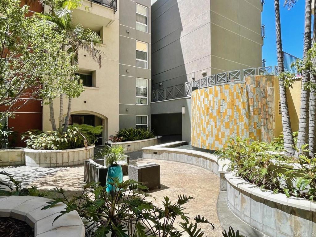 550 Park Blvd Unit: 2403