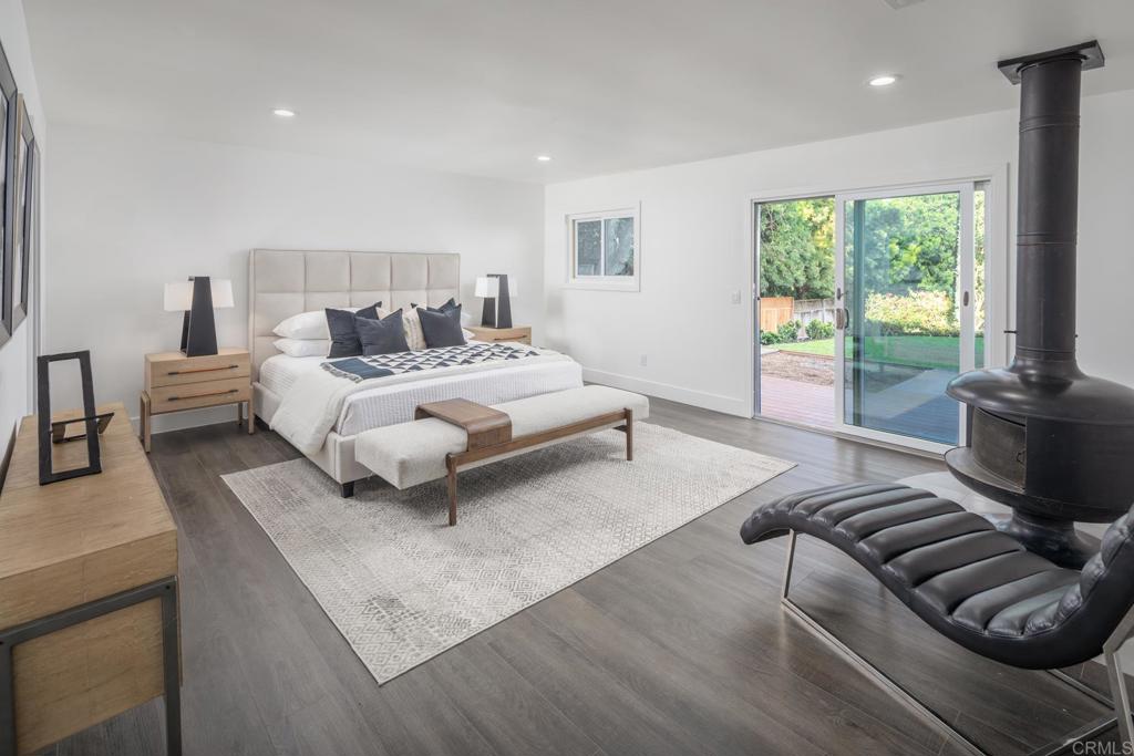 656 Lomas De Oro Court