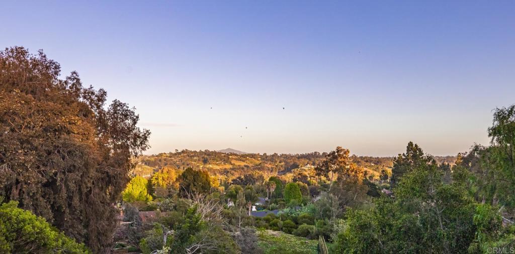 656 Lomas De Oro Court