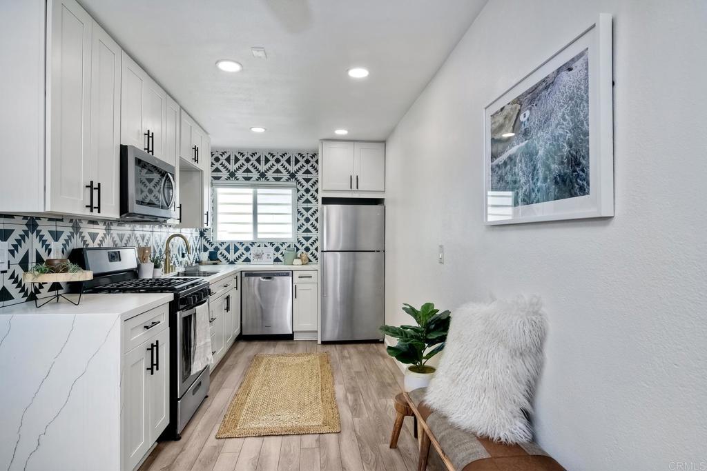 803 S Pacific Unit: 1
