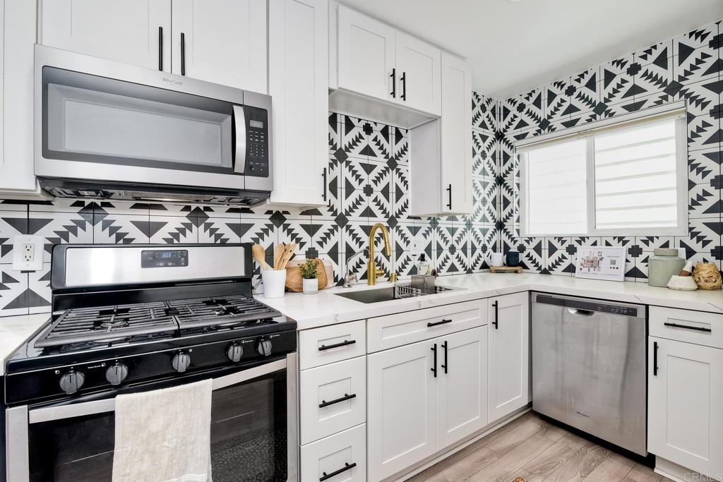 803 S Pacific Unit: 1