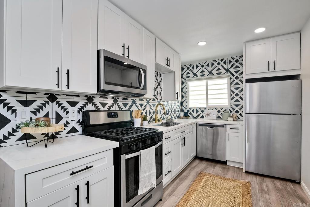 803 S Pacific Unit: 1
