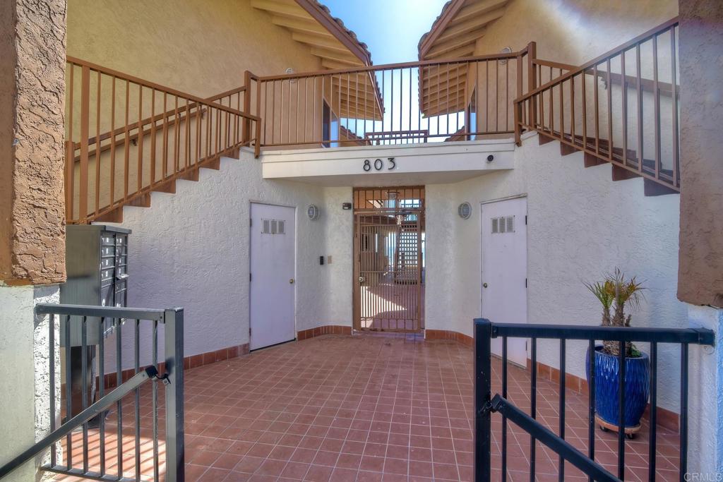803 S Pacific Unit: 1