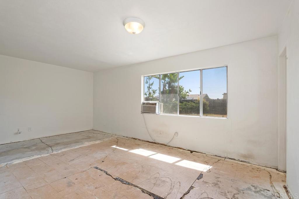 4527 29 63rd Street