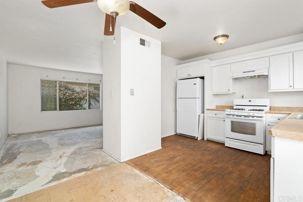 4527 29 63rd Street