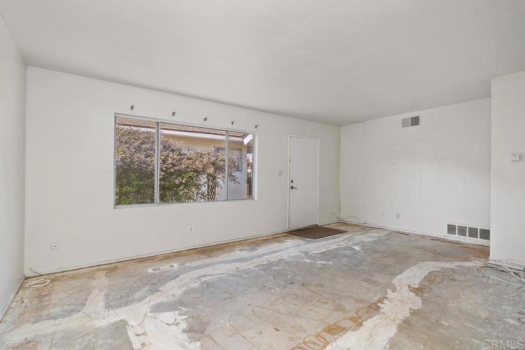 4527 29 63rd Street