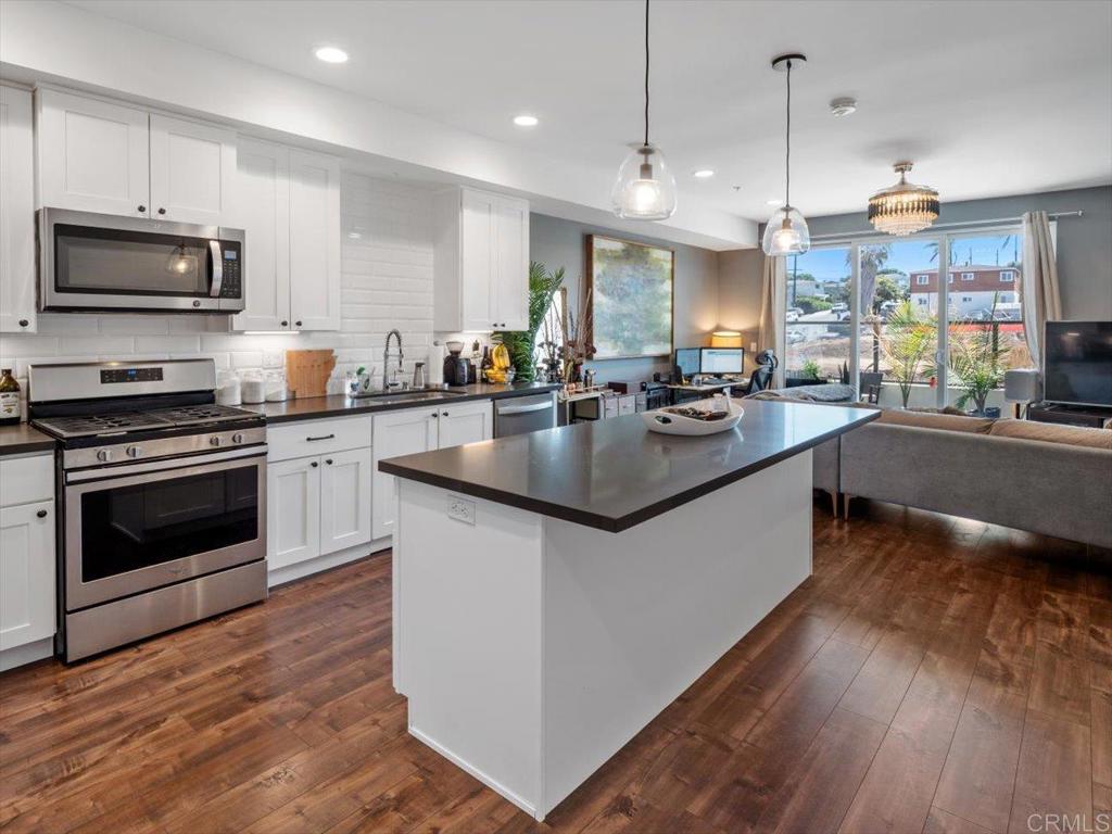 4100 Voltaire Street Unit: 216