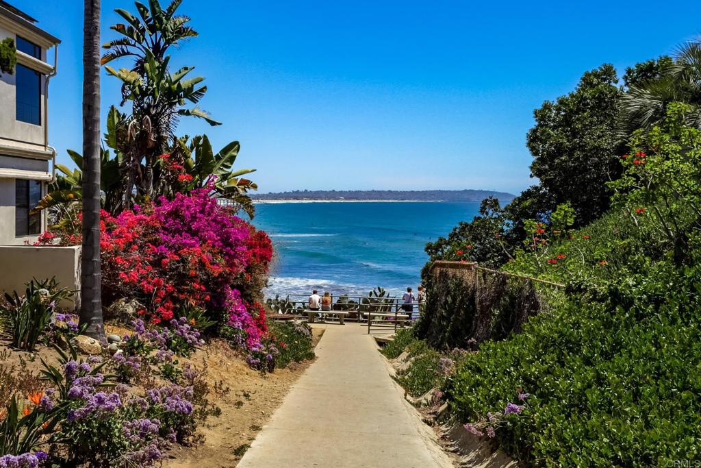 5726 La Jolla Boulevard Unit: 204