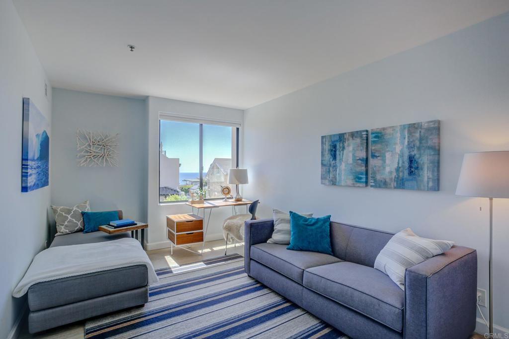 5726 La Jolla Boulevard Unit: 204