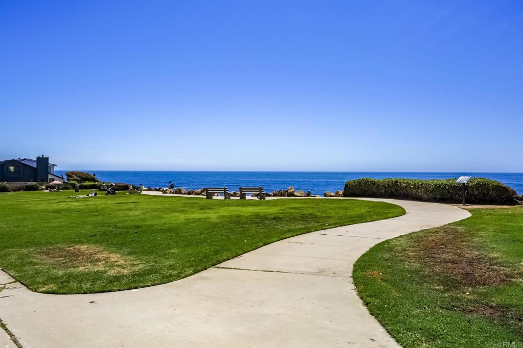 5726 La Jolla Boulevard Unit: 204
