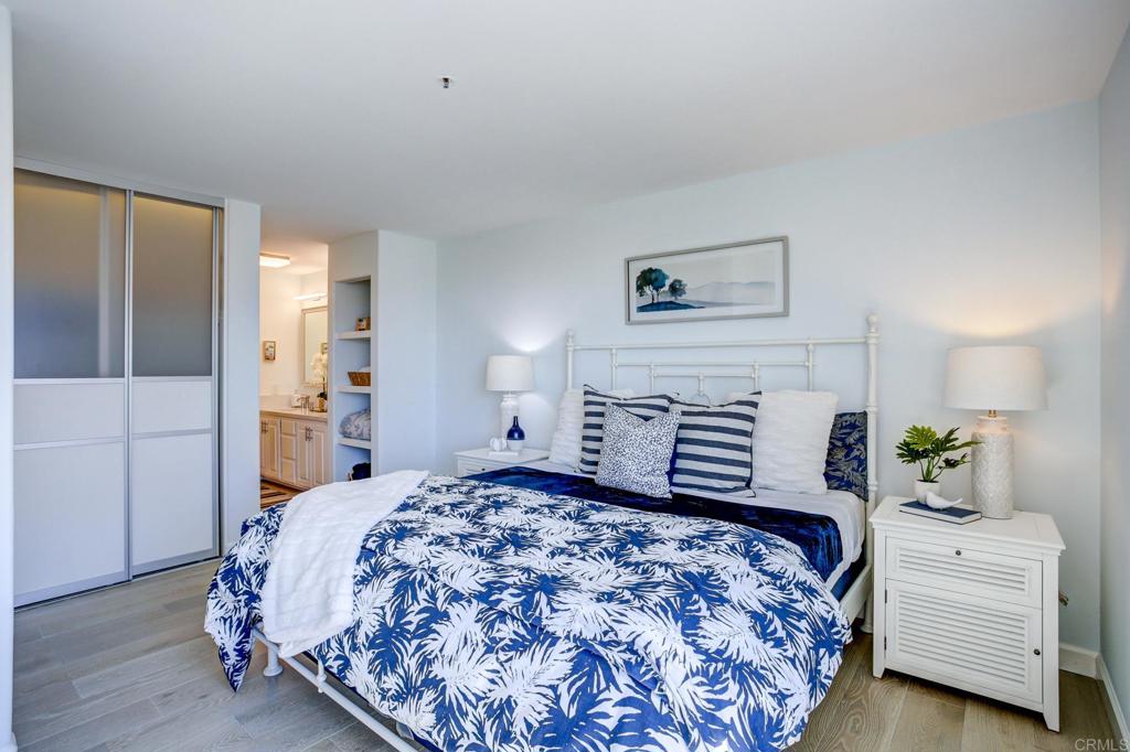 5726 La Jolla Boulevard Unit: 204