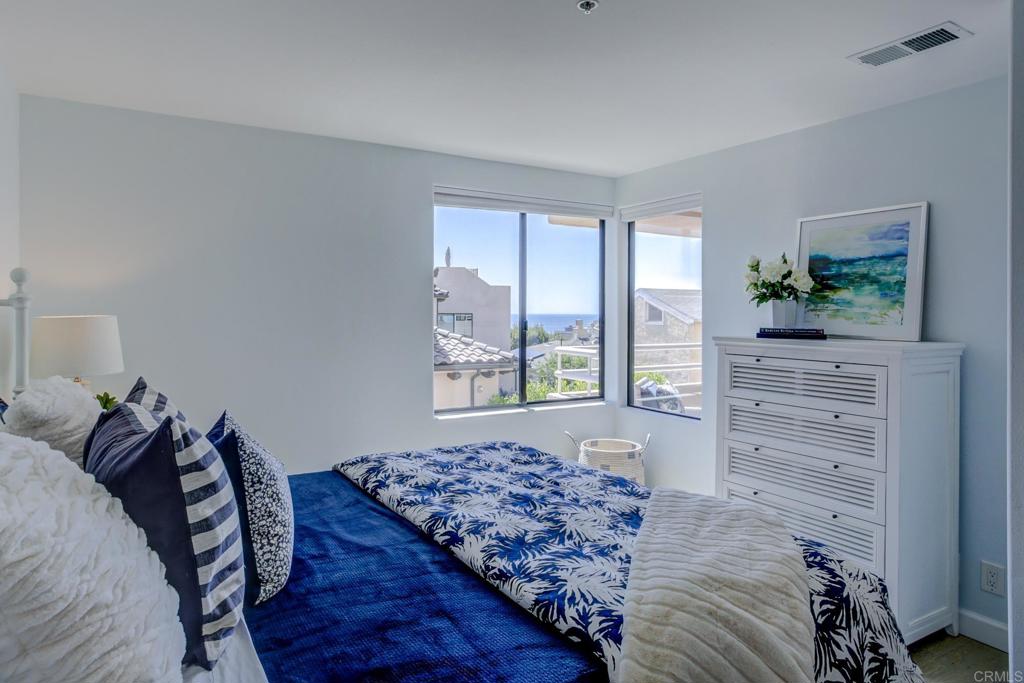 5726 La Jolla Boulevard Unit: 204