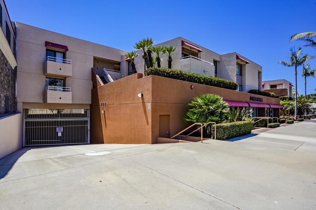 5726 La Jolla Boulevard Unit: 204