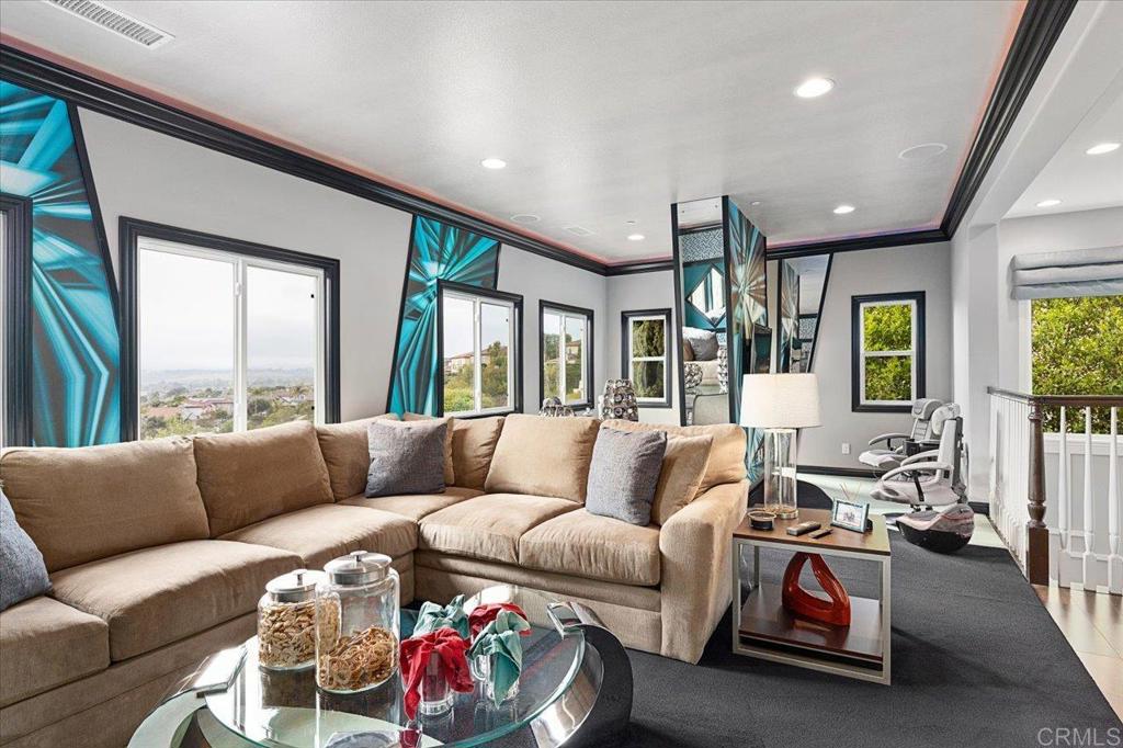 1116 Bellingham Dr