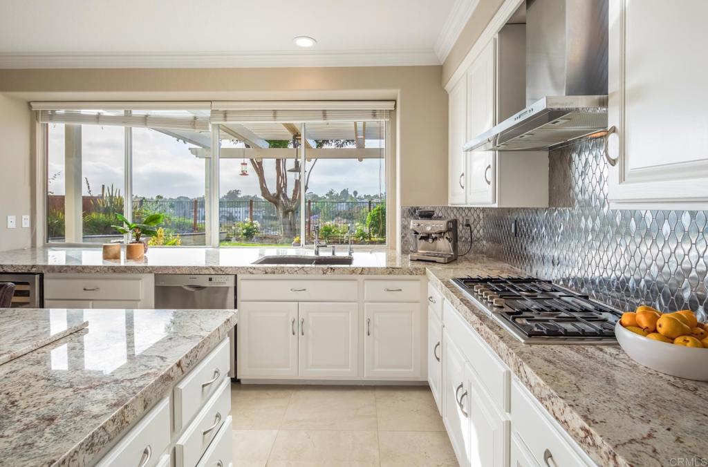 3386 Avenida Nieve