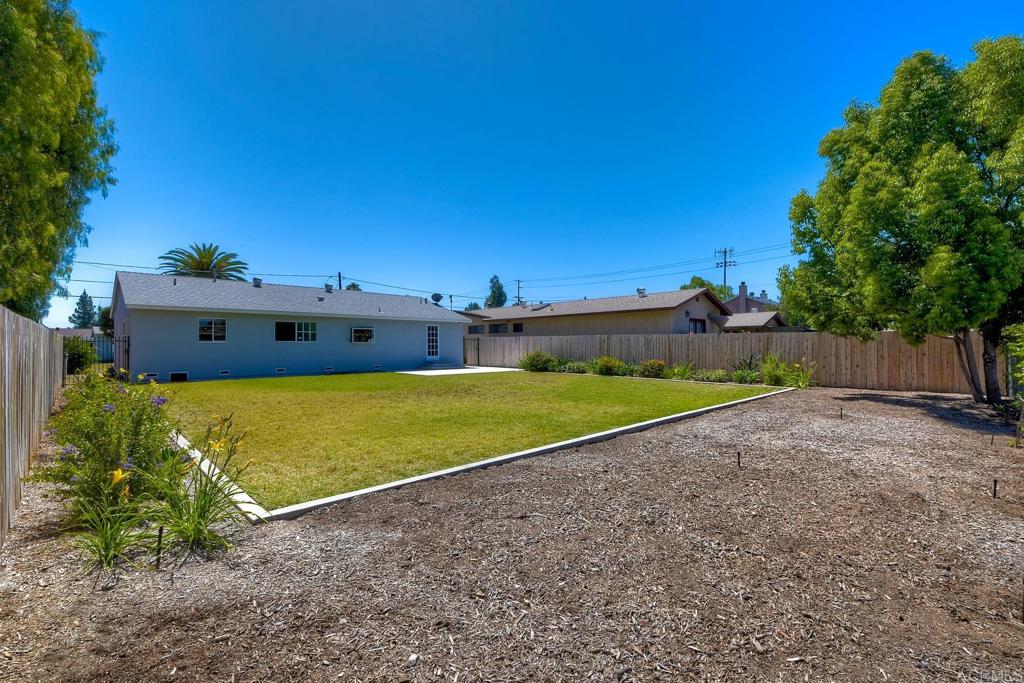 846 Pearl Pl