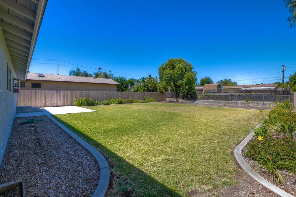 846 Pearl Pl