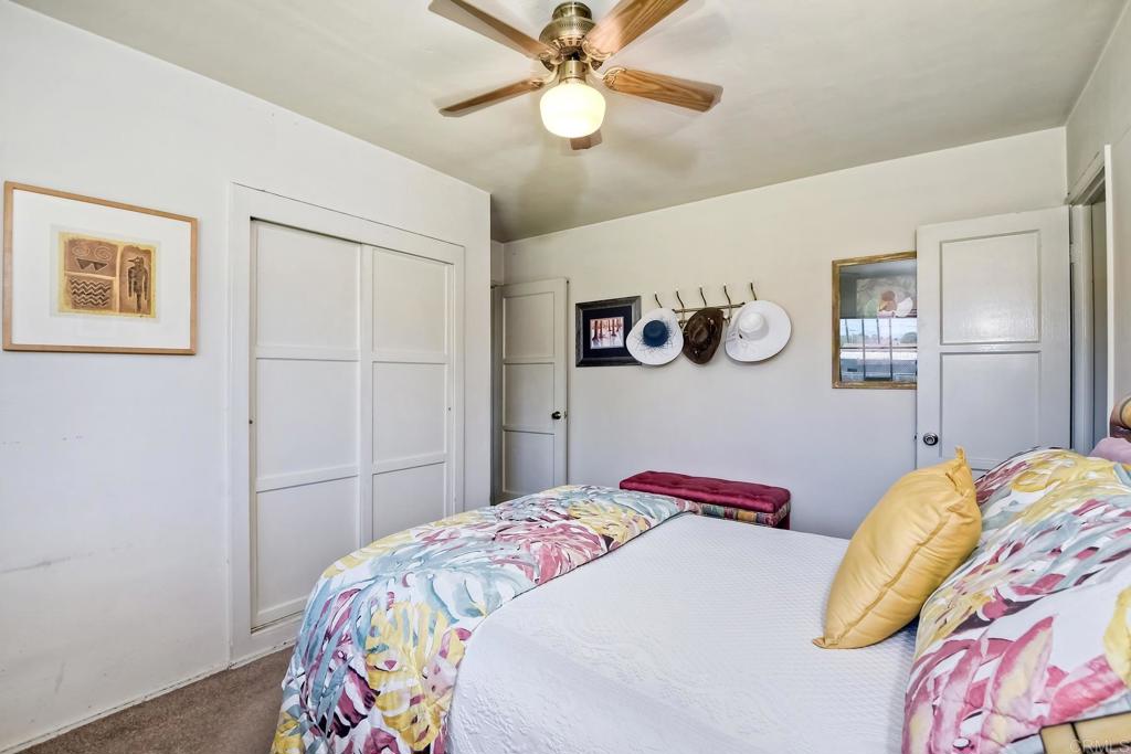 846 Pearl Pl