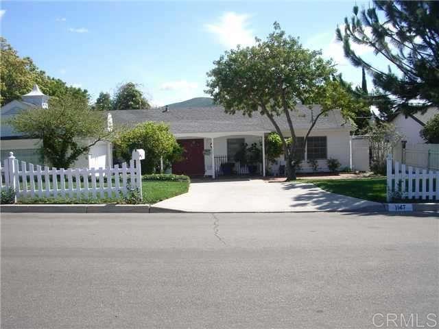 1147 Montura Rd