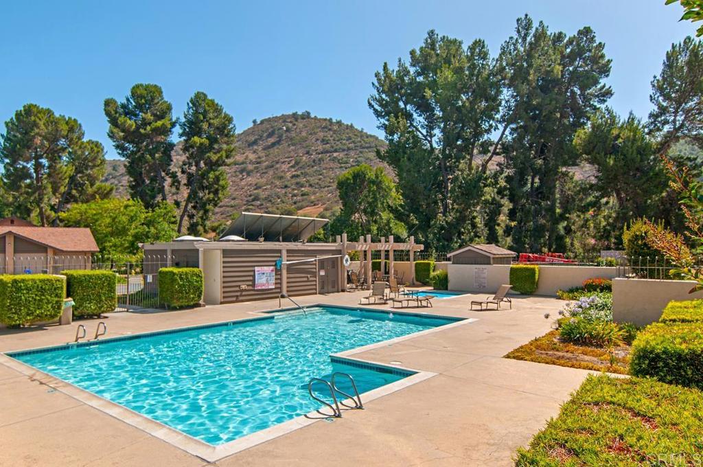 1729 Pala Lake Dr